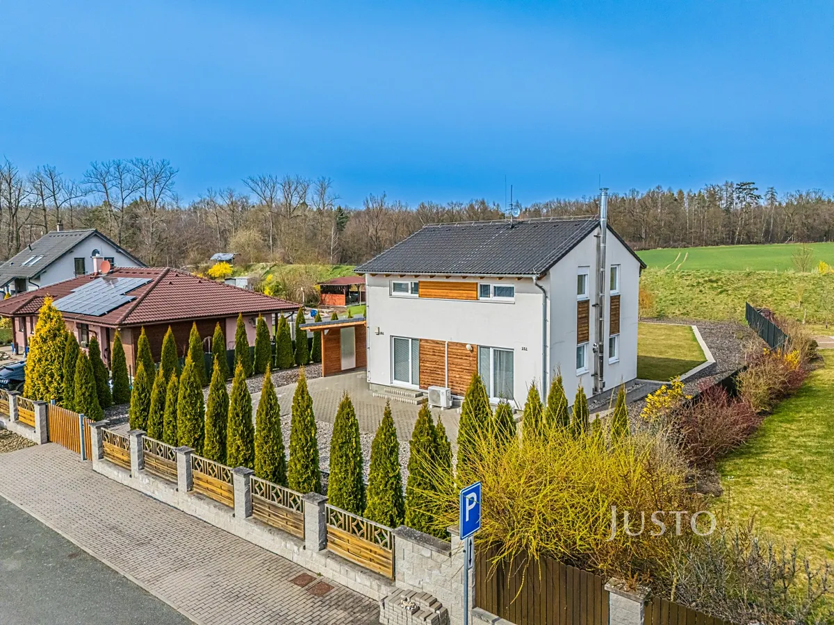 Prodej rodinného domu 117 m², pozemek 1389 m²